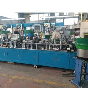 Machine d'assemblage de marqueurs